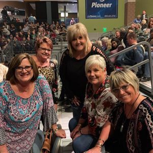 Meet your Posher, Gineta